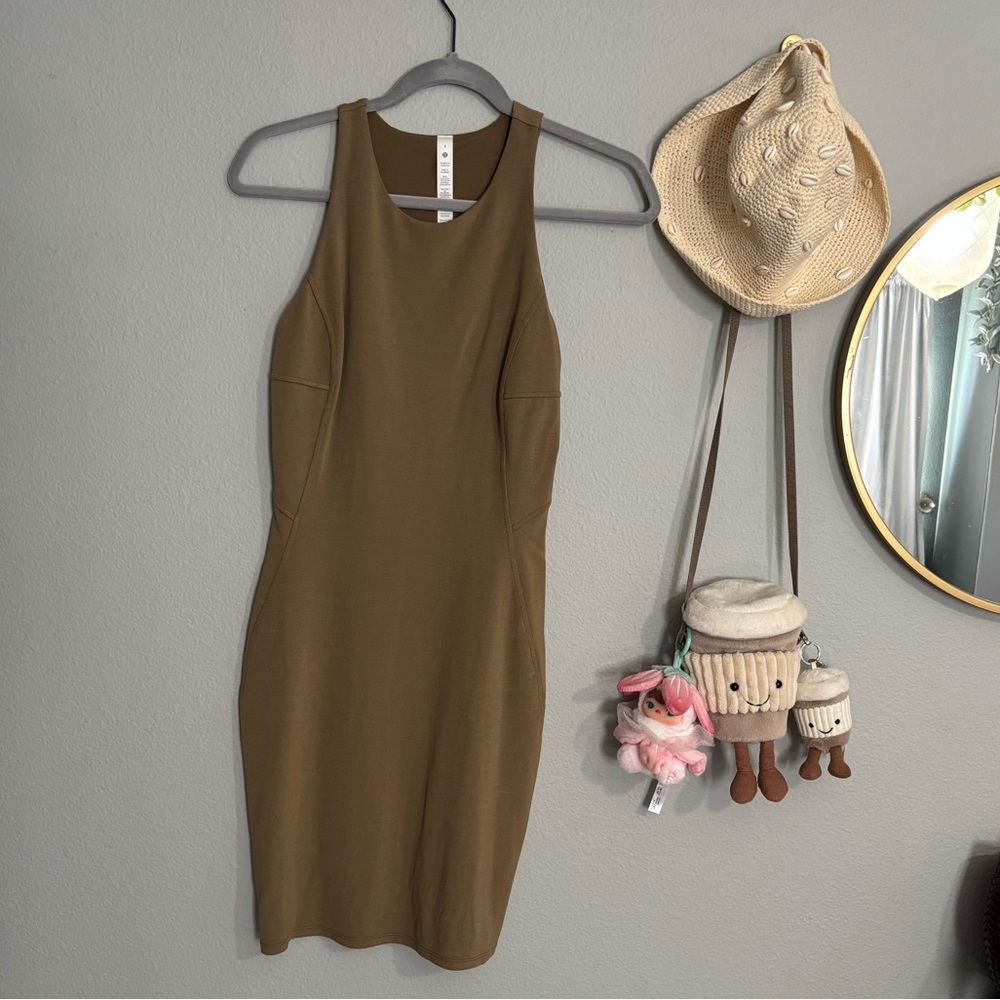 Slim - Fit Above - Knee Dress